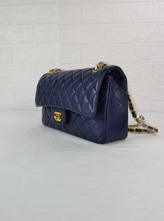 CHL CLASSIC MEDIUM LAMBSKIN FLAP NAVY AND GOLD 25CM