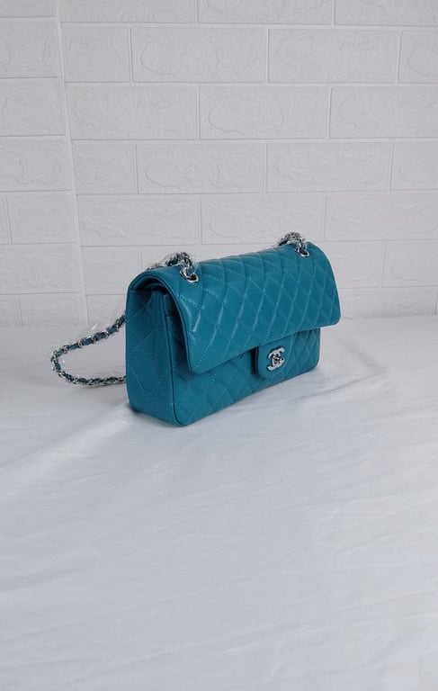 CHL CLASSIC MEDIUM LAMBSKIN FLAP DARK TURQUOISE CAVIAR SILVER 25CM