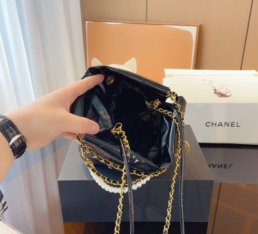 CHL 22 MINI BLACK HANDBAG CRYSTAL PEARL STRAP HIGH QUALITY