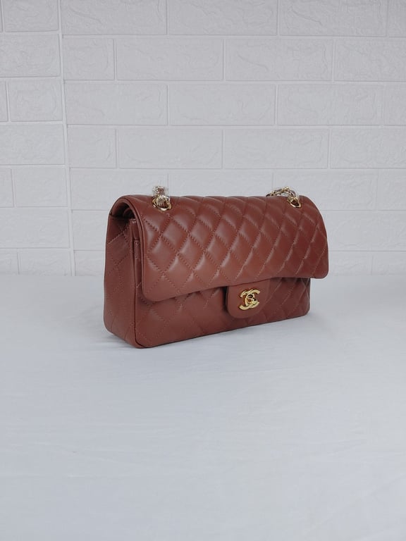 CHL CLASSIC MEDIUM LAMBSKIN FLAP BROWN AND GOLD 25CM