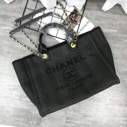 CHL CANVAS LARGE BLACK TOTE BAG 38CM A66941
