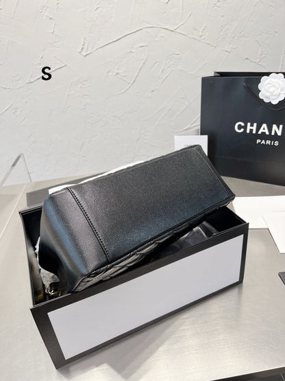 CHL 34CM BLACK CAVIAR GRAND SHOPPING TOTE BAG