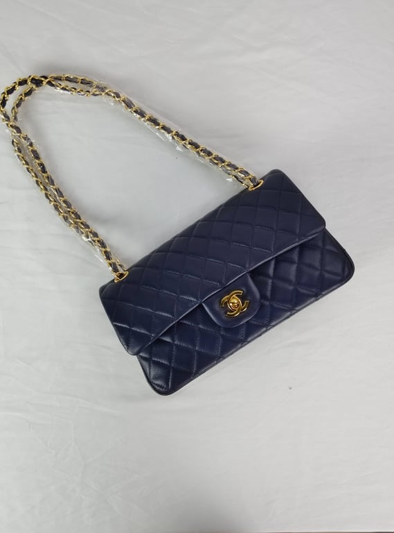 CHL CLASSIC MEDIUM LAMBSKIN FLAP NAVY AND GOLD 25CM