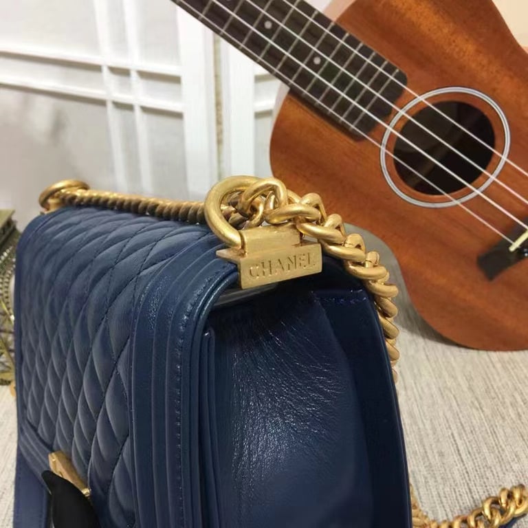 CHL CLASSIC BOY FLAP QUILTED LAMBSKIN SHOULDER BAG NAVY BLUE