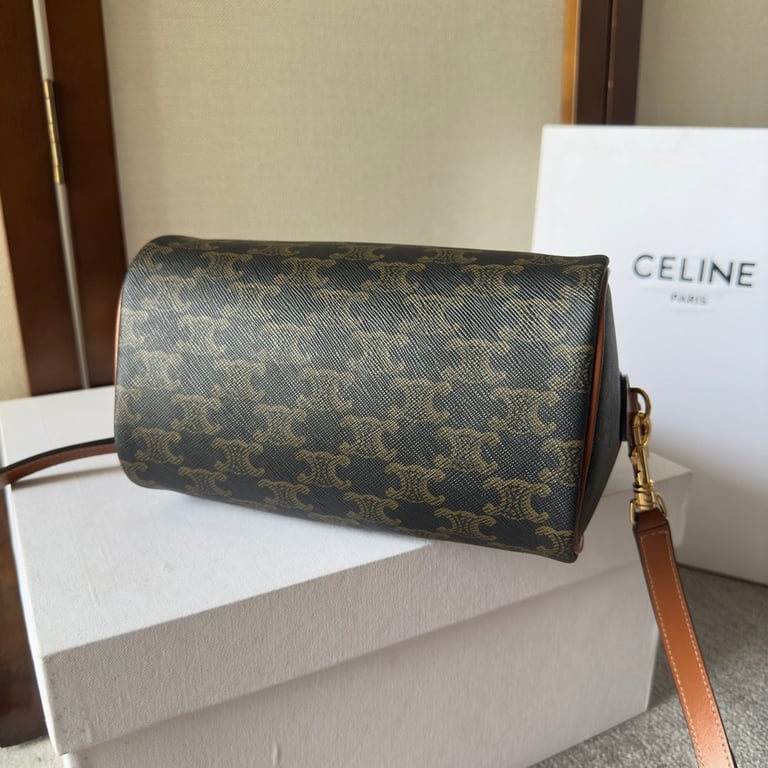 CE  SMALL BOSTON CUIR TRIOMPHE IN TRIOMPHE CANVAS AND CALFSKIN TAN