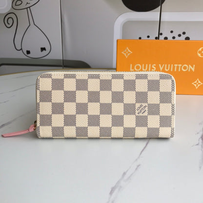 New Arrival Wallet LUV 019