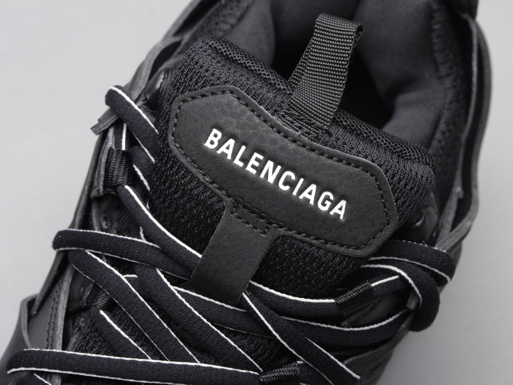 FC - Bla Track Generation DV Sneaker