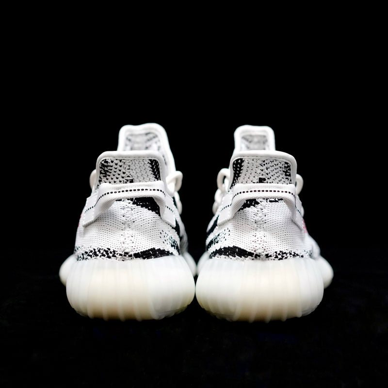 FC - Yzy 350 White Zebra Sneaker