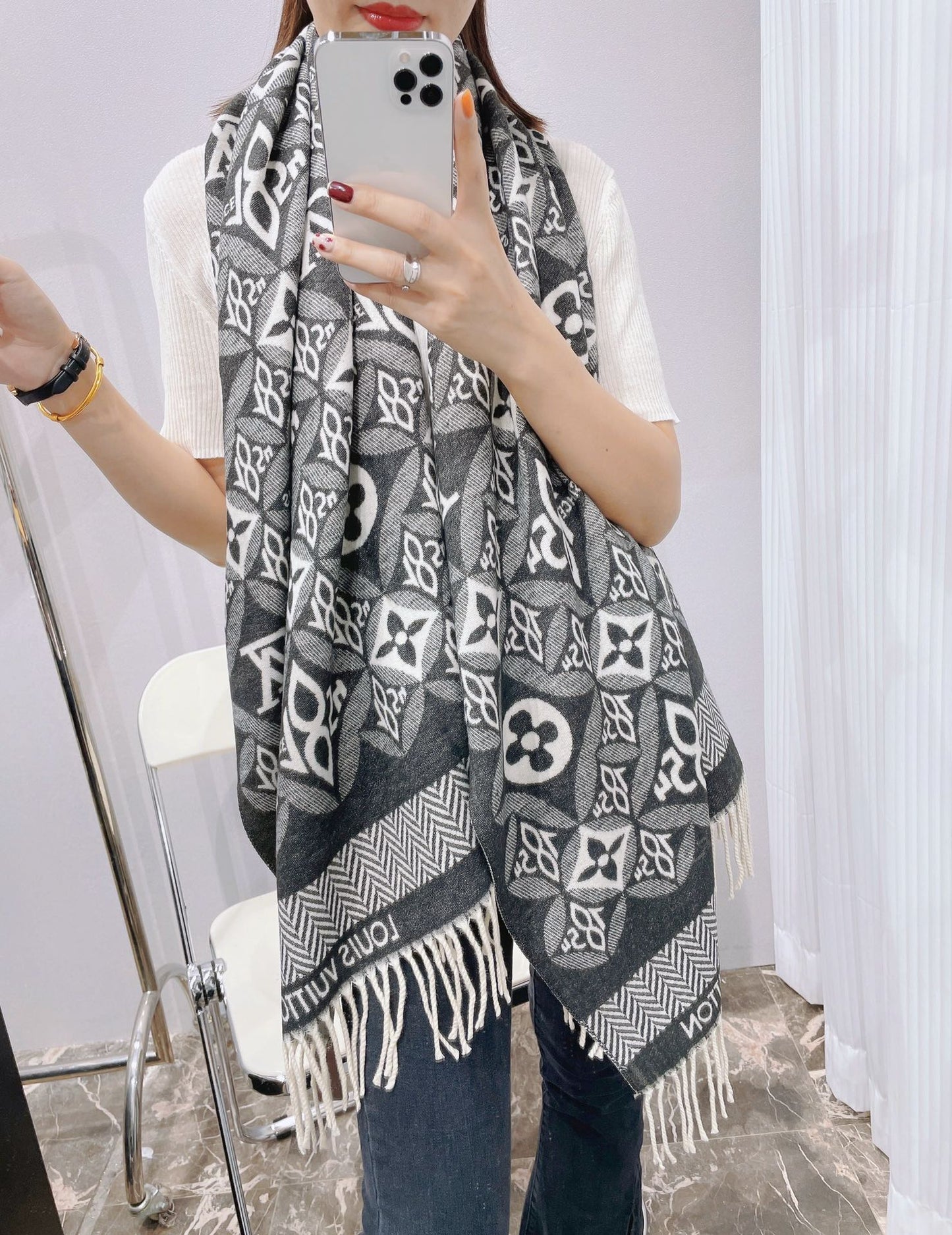 FC - Women LUV  Scarf 003