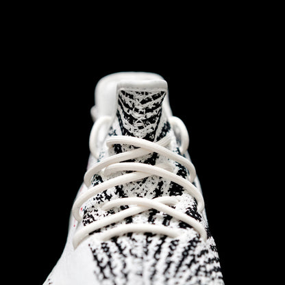 FC - Yzy 350 White Zebra Sneaker