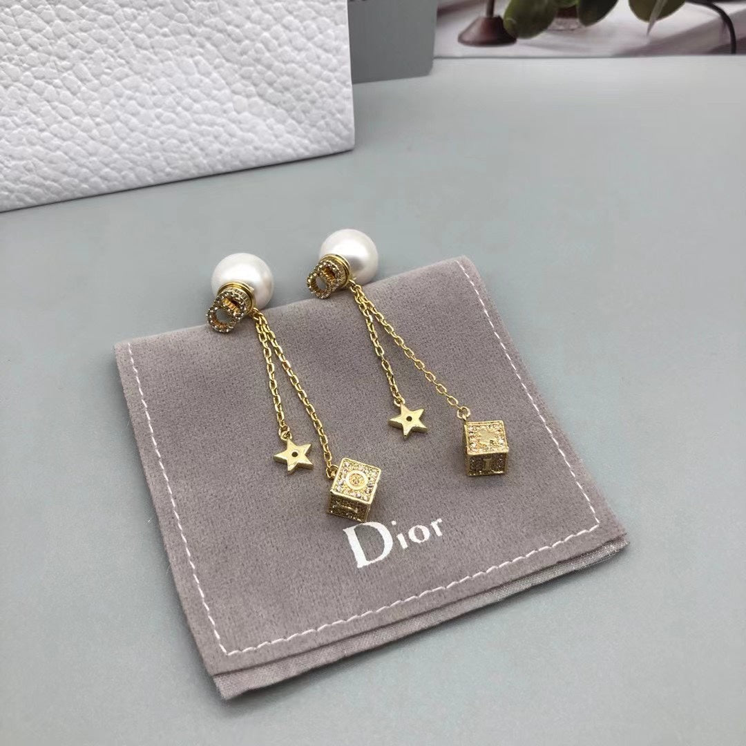 FC - Women Earring Dir 041