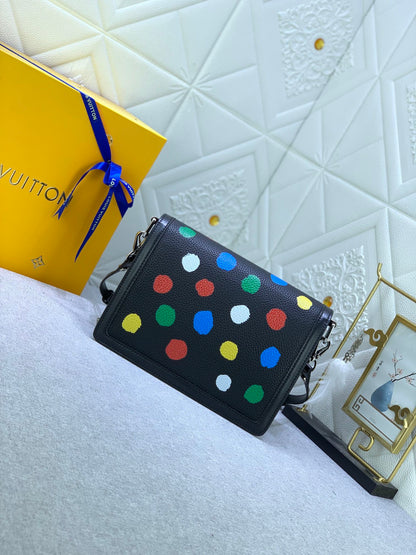 New Arrival Bags LUV 658