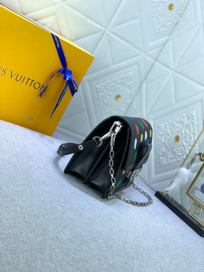 New Arrival Bags LUV 658