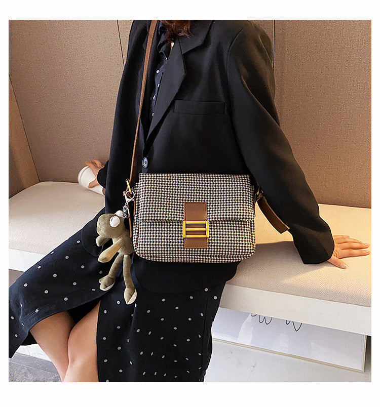 2021  Women Lattice Shoulder Crossbody Bag