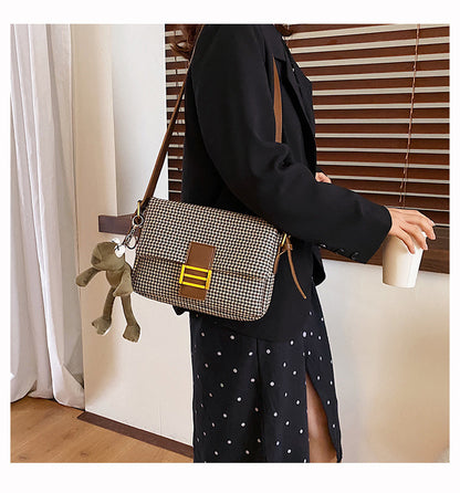 2021  Women Lattice Shoulder Crossbody Bag