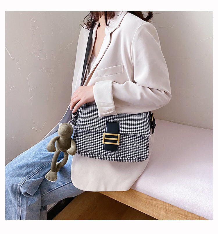 2021  Women Lattice Shoulder Crossbody Bag