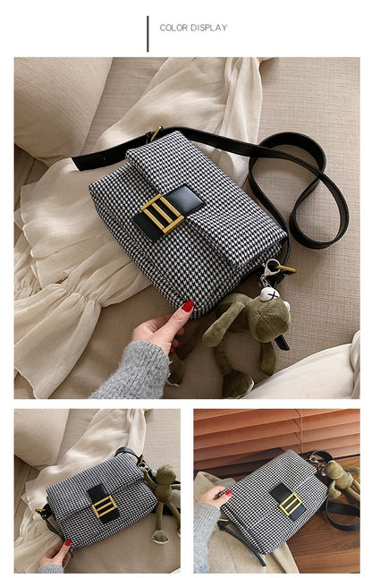 2021  Women Lattice Shoulder Crossbody Bag